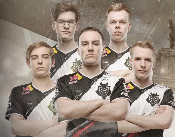 足球世界瞬 足球世界瞬