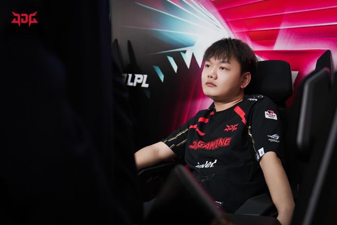 主席的高度 主席的高度