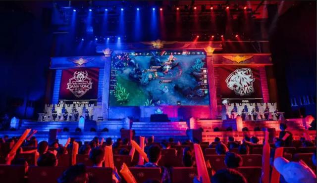 网前压迫 网前压迫