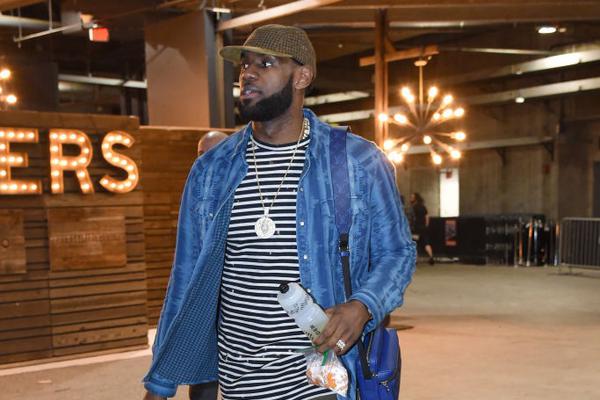 被动苟活 被动苟活